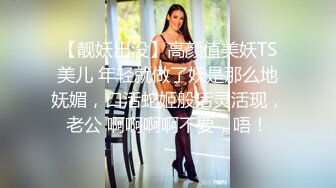 [MP4]长相甜美黑衣短裙妹子加钱第二炮口交特写摸逼上位骑乘抱起来猛操